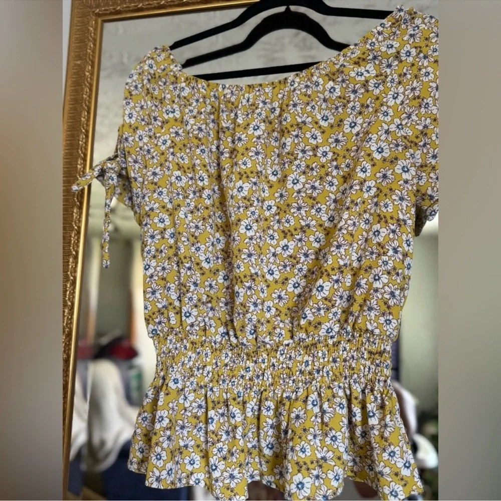 🔥E & M Yellow Floral Smocked Peplum Blouse | Garden Party Chic Feminine Spring